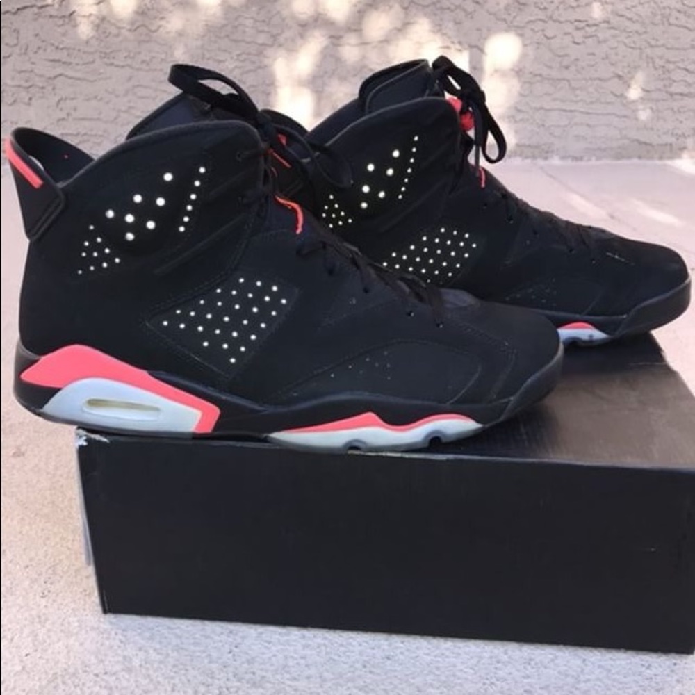 SOLD 🚫 Retro Jordan 13s infrared